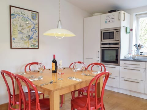 Kitchen/diner | Collingwood Cottage, Marloes