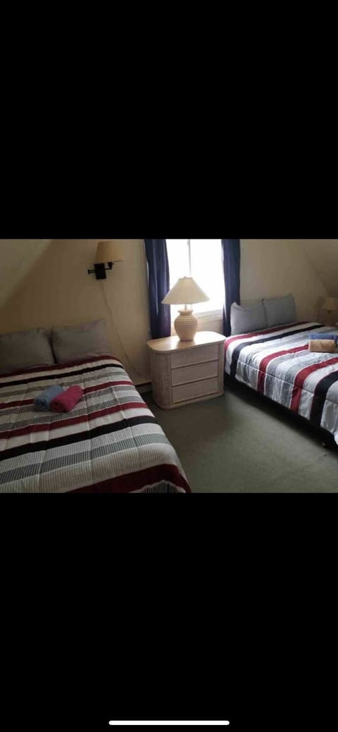 5 bedrooms, free WiFi, bed sheets