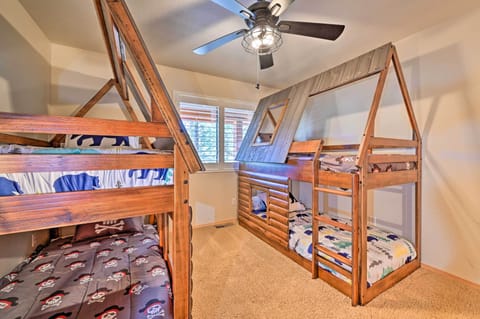3 bedrooms, laptop workspace, iron/ironing board, travel crib