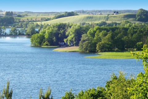 Surroundings [summer] (1-5 km)