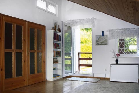 Entrance / Reception