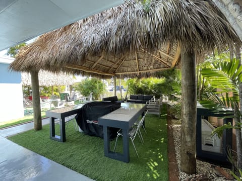 Hibachi Grill with seating area- Front Yard