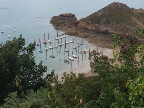 Beach nearby, sun loungers