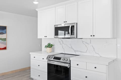 807P-Unit2-Pixer-Pros-San-Diego-Real-Estate-Photography-3