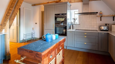 Kitchen, The Hayloft, Bolthole Retreats