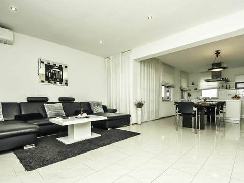 Couch, Lighting, Living Room, Table, Floor, Black-And-White, Style, Hall, Flooring, Studio Couch