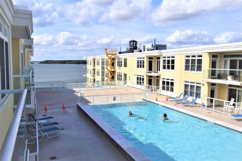 Indoor pool, outdoor pool