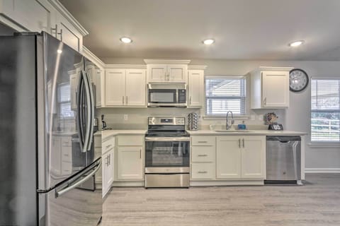Fully Equipped Kitchen | New Appliances