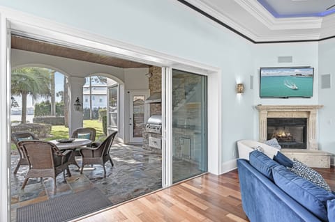 Opens to Grill Kitchen