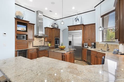 Wonderful Gourmet Kitchen