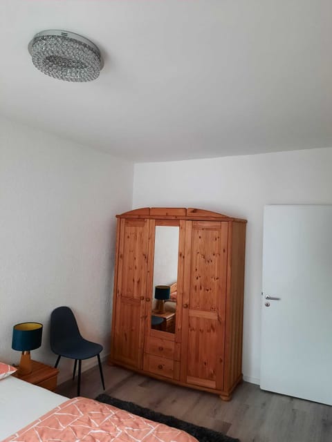 1 bedroom, in-room safe, desk, iron/ironing board