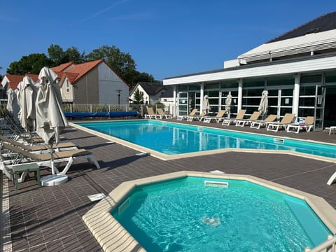 Indoor pool, outdoor pool