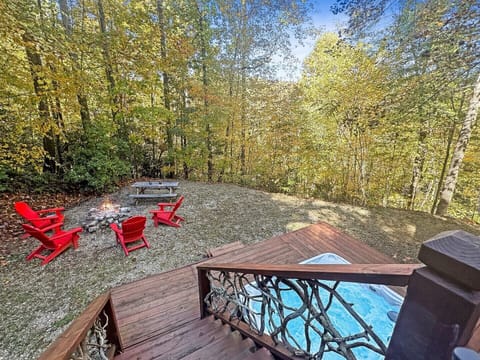 Twin Pines exterior with view