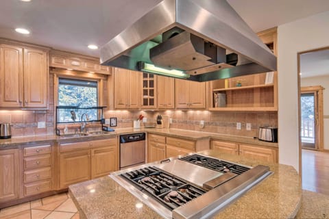 Fully Equipped Kitchen | Blender