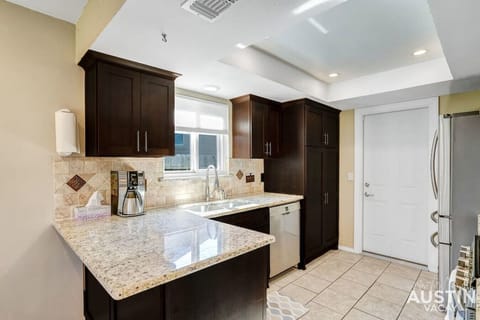 Fully equipped kitchen with all the essentials