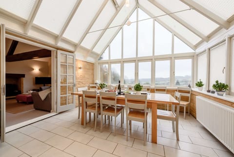 Landgate House Dining Area - StayCotswold