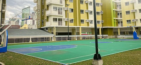 Sport court