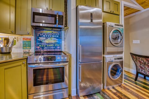 Brand new kitchen appliances, washer and dryer