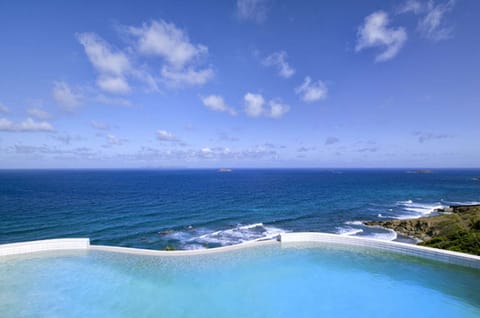 An infinity pool