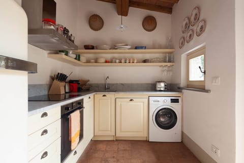 "We appreciated the cleanliness and the well-equipped kitchen."