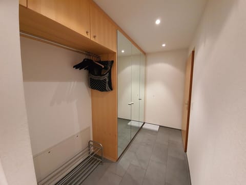 Plant, Sky, Cloud, Building, Tree, Wood, Land Lot, Window, Residential Area, Leisure