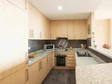 Cabinetry, Countertop, Sink, Tap, Kitchen Sink, Kitchen Stove, Plumbing Fixture, Kitchen, Houseplant, Wood