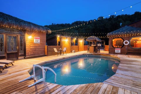 Outdoor pool, a heated pool