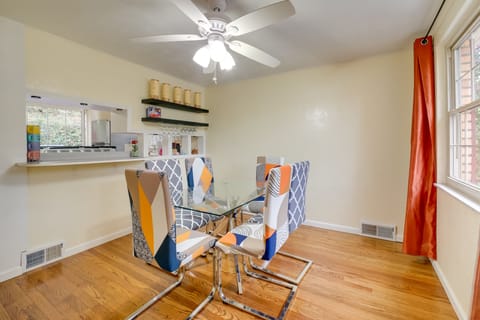 Dining Room | Dishware/Flatware Provided