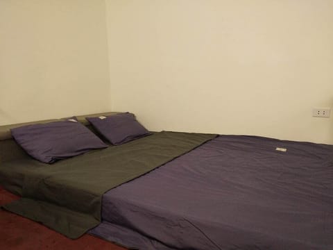 1 bedroom, desk, free WiFi, bed sheets