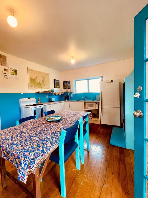 102025 MatauriBayRetreat ShearersCottage 8