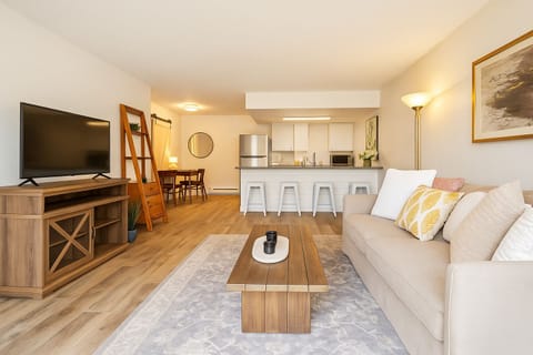 This open layout is perfect to share a meal or a spontaneous conversation