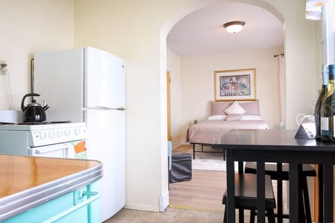 Bright and cheerful - this space has ample natural light and a fun color scheme