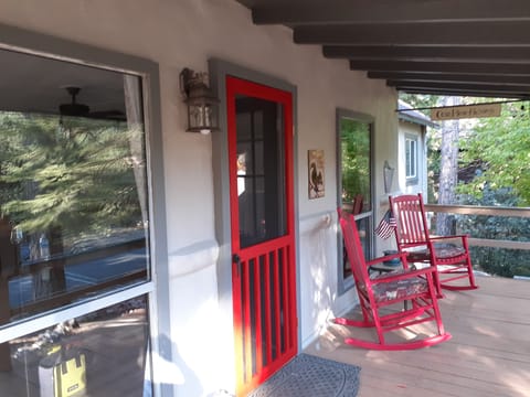 Hello! Thank you for viewing 😊