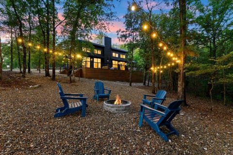 Outdoor Fire Pit: Gather around the fire under twinkling lights—perfect for starry nights!