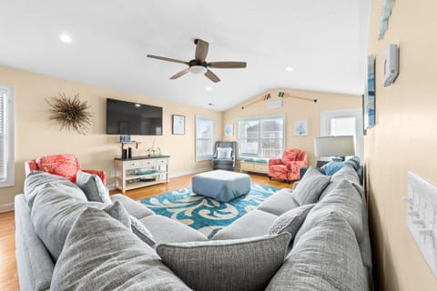 Living area | Smart TV, foosball