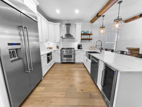 1st Floor | Kitchen Area