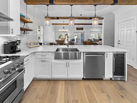 1st Floor | Kitchen Area