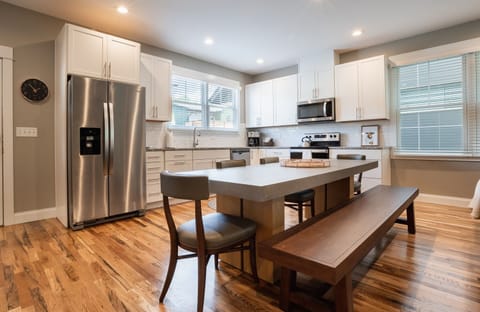 Fully Equipped Kitchen for all your cooking needs