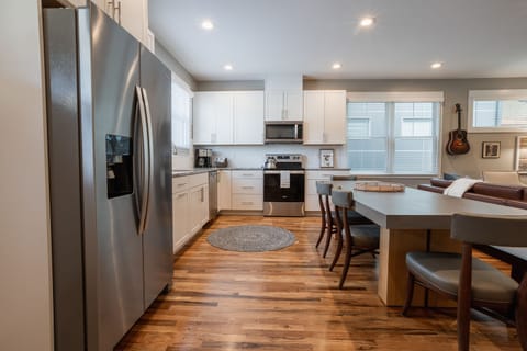 Kitchen offers a Smooth Top Electric Range