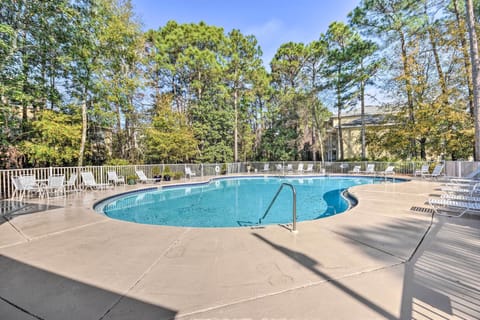 Sandestin Vacation Rental | 2BR | 2BA | 950 Sq Ft | Stairs Required