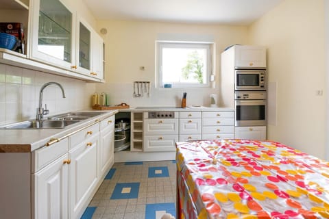 Microwave, oven, dishwasher, highchair