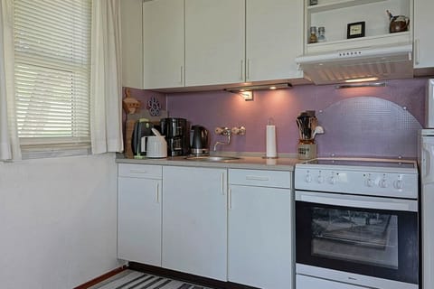 Microwave, stovetop, coffee/tea maker