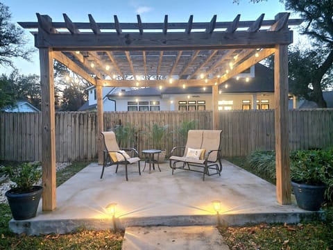 Day or night, your private patio is excellent for relaxation. Catch some sun in the afternoon, grill out in the evening, or have a romantic evening under the stars with your special someone.