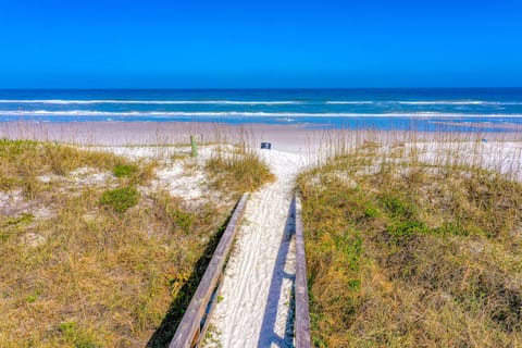 Beach nearby, beach towels