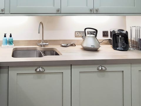 Kitchen | Inchkeith View, Edinburgh