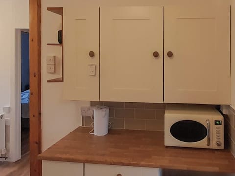 Kitchen area | The Snug, Aberaeron