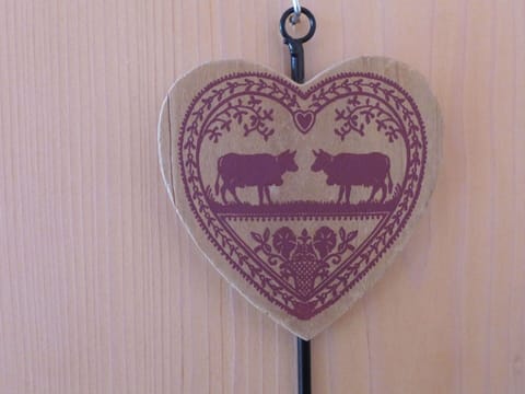 Textile, Purple, Art, Font, Wall, Magenta, Pattern, Wood