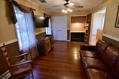 Family Room (2nd Story)