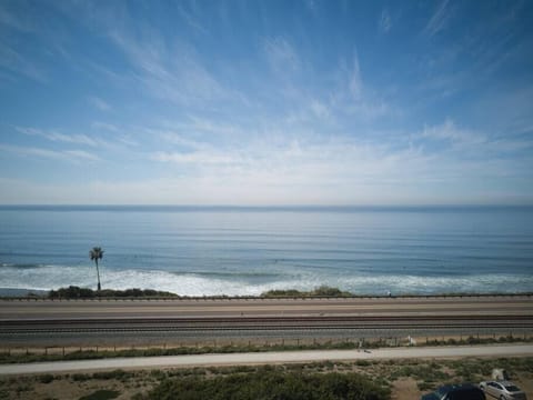 Surf views overlooking the coaster railway. Take the walking trail south to head to the beach or north to walk into downtown Encinitas.