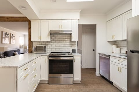 Open and bright renovated kitchen 